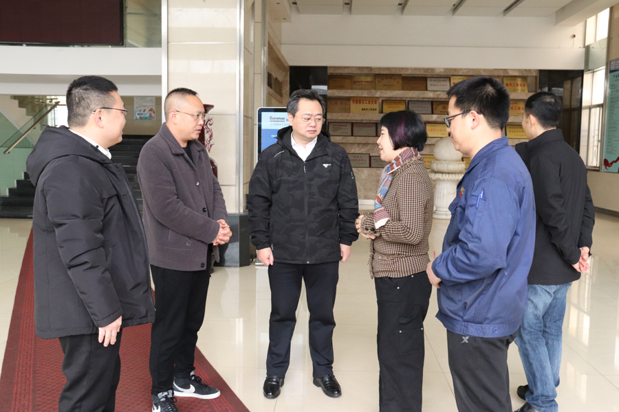 溫嶺市林強(qiáng)市長(zhǎng)一行蒞臨美機(jī)慰問我司愛心員工韓永林